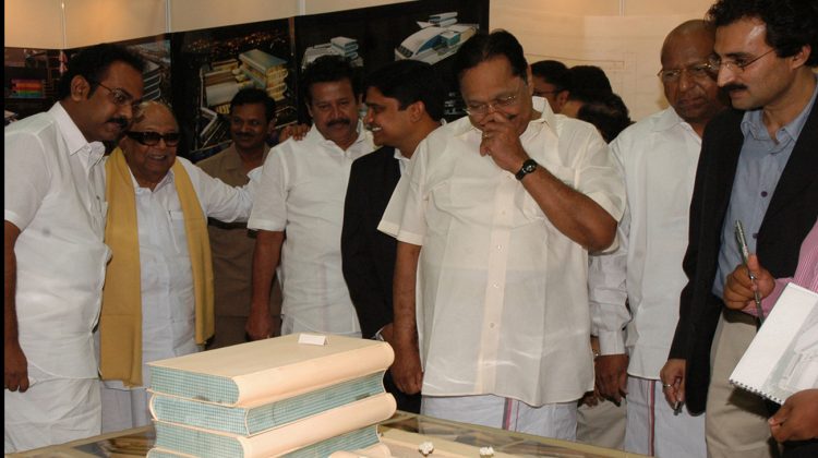 ARCHITECT Dr. OSCAR G. CONCESSAO EXPLAINING DESIGN PROJECT FOR THE GOVERNMENT OF TAMILNADU OF THE HOUNOURABLE CHIEF MINISTER THIRU. MU. KARUNANIDHI